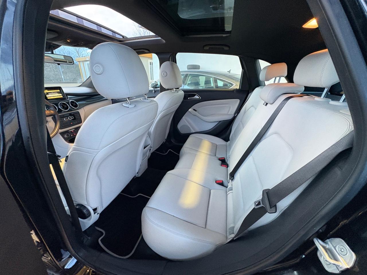 Merc-benz B 180 CDI Executive PELLE E TETTO APRIBILE