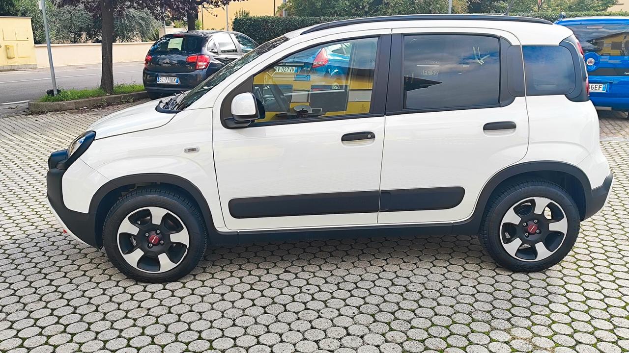 Fiat Panda 1.0 FireFly S&S Hybrid City Cross