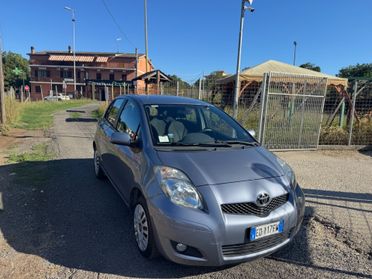 Toyota Yaris 1.0 5 porte NEOPATENTATI