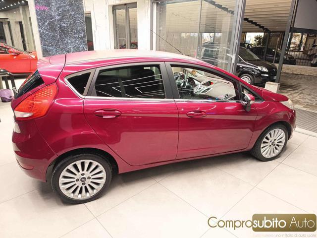 FORD Fiesta + 1.4 5 porte Bz.- GPL
