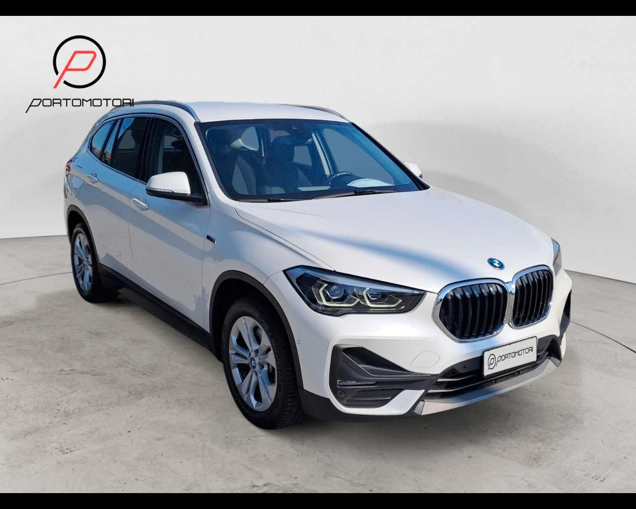 BMW X1 (F48) - X1 xDrive25e Business Advantage