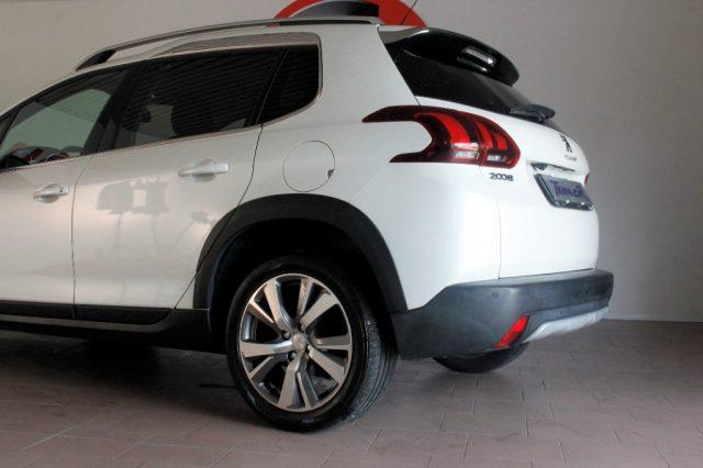 PEUGEOT 2008 BlueHDi 100 Allure