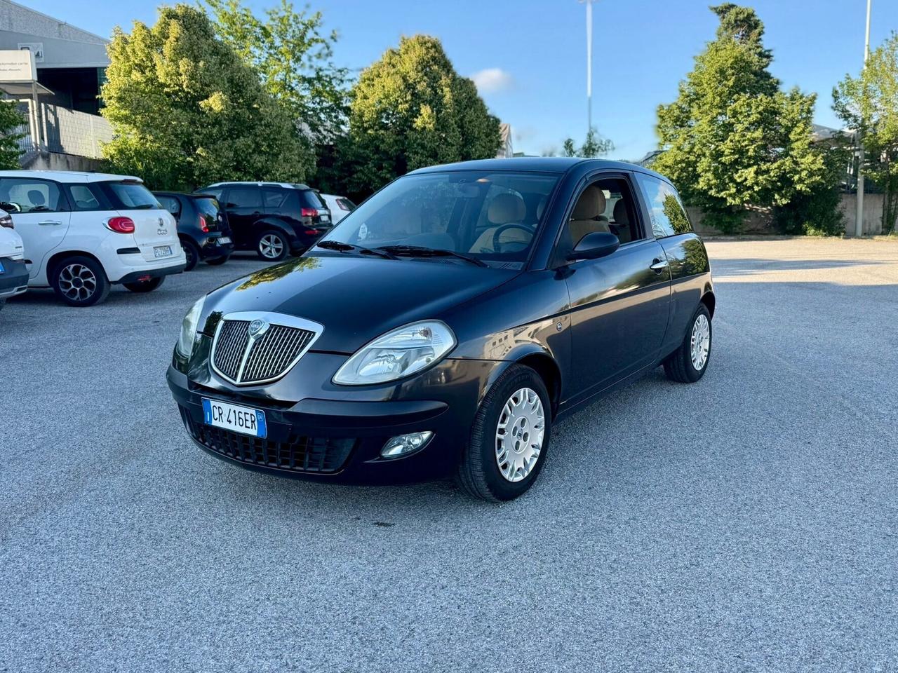 Lancia Ypsilon 1.2 benzina NEOPATENTATI uniproprietà