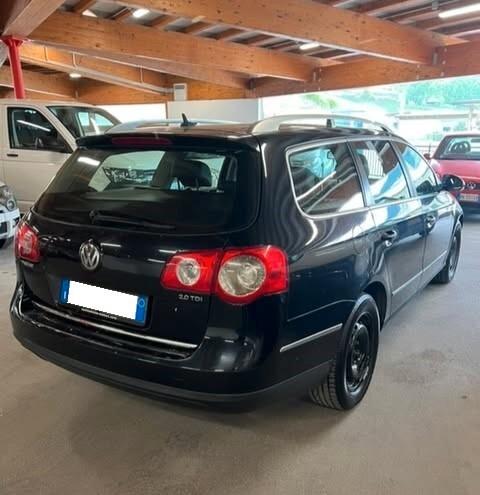Volkswagen Passat VW Passat 2.0 TDI Highline 140PS Neopatentati