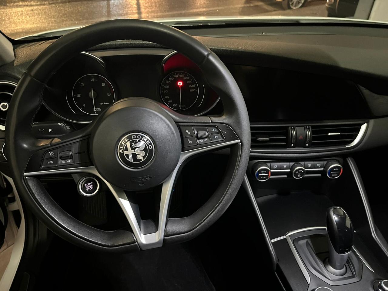 Alfa Romeo Giulia 2.2 150 CV AT8 Super