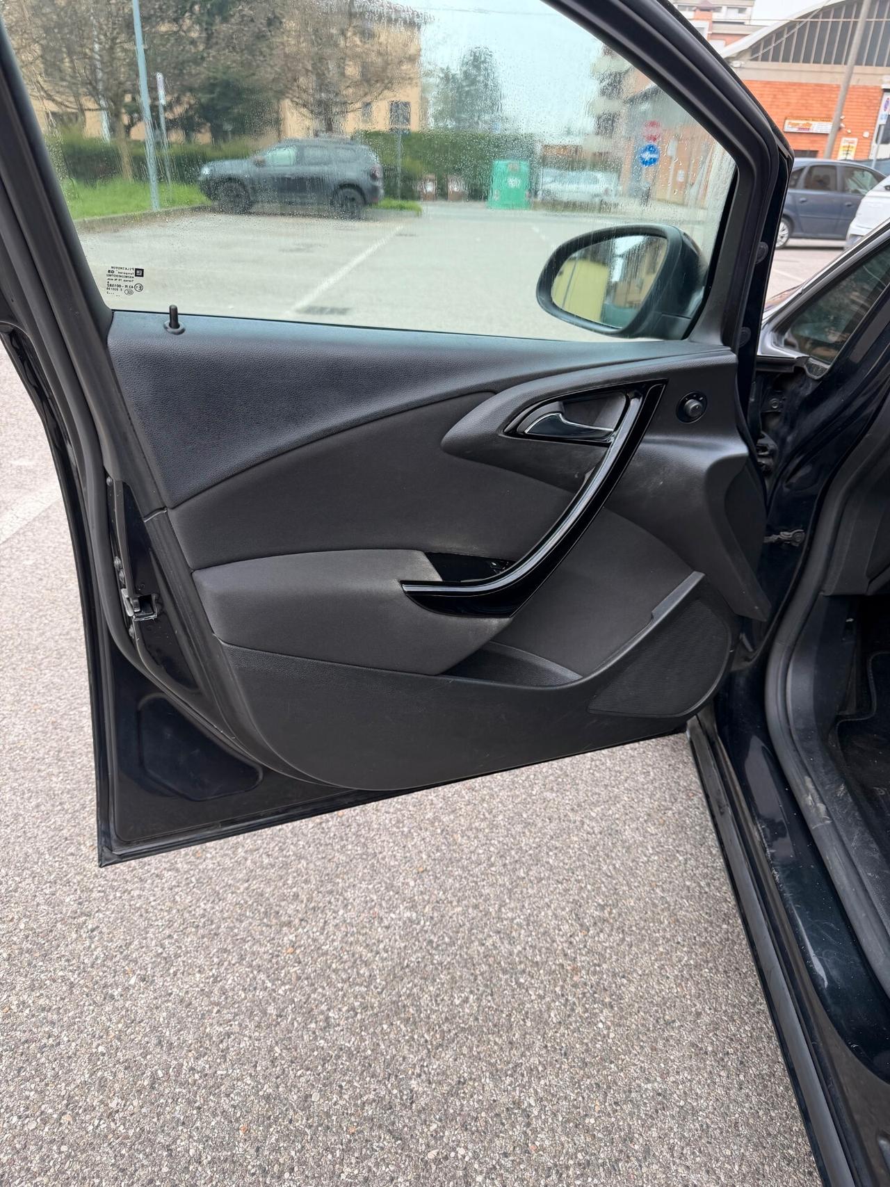 Opel Astra 1.4 METANO - NEOPATENTATI - 12 MESI DI GARANZIA -