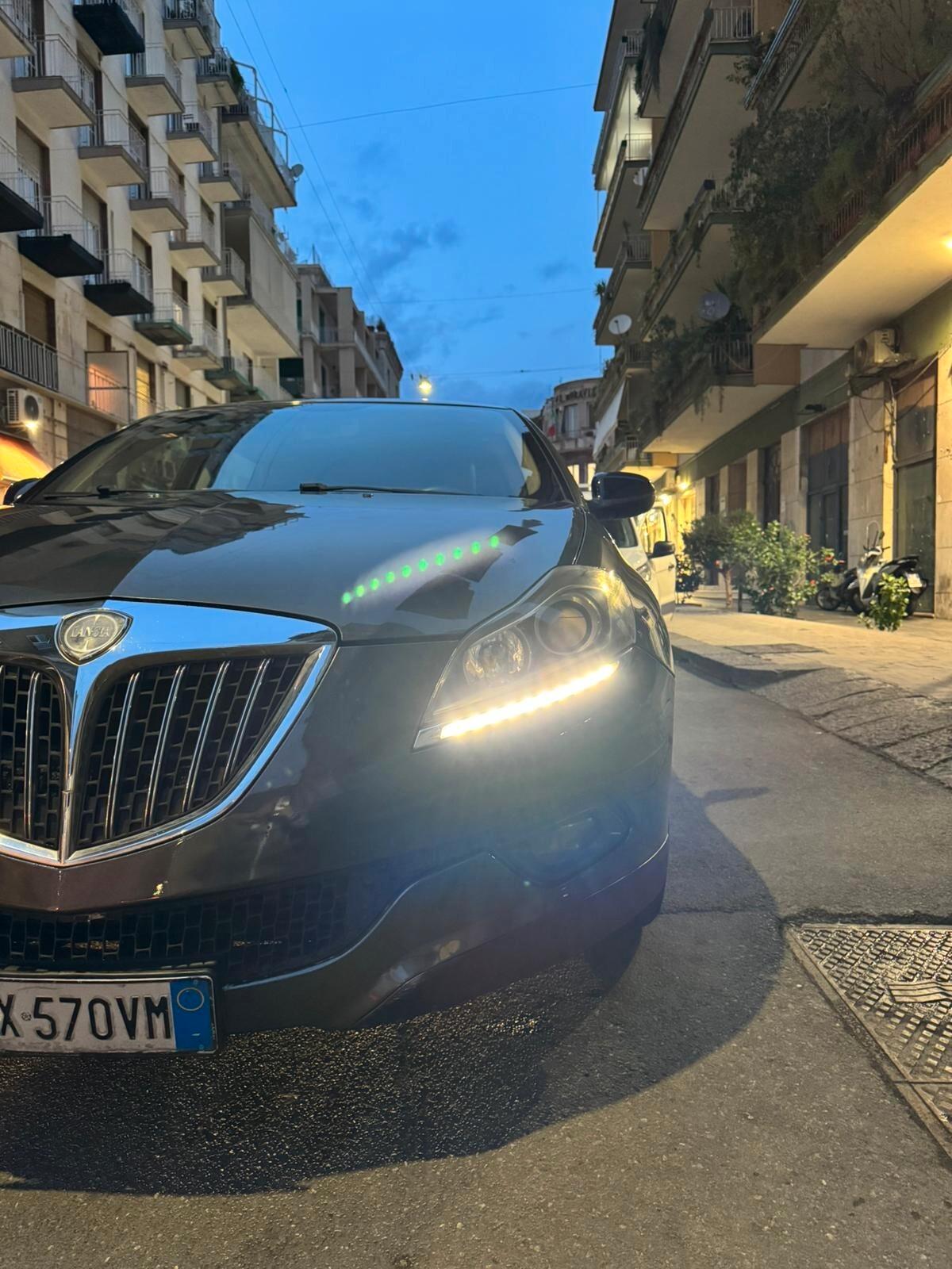 Lancia Delta 1.6 MJT DPF Platino