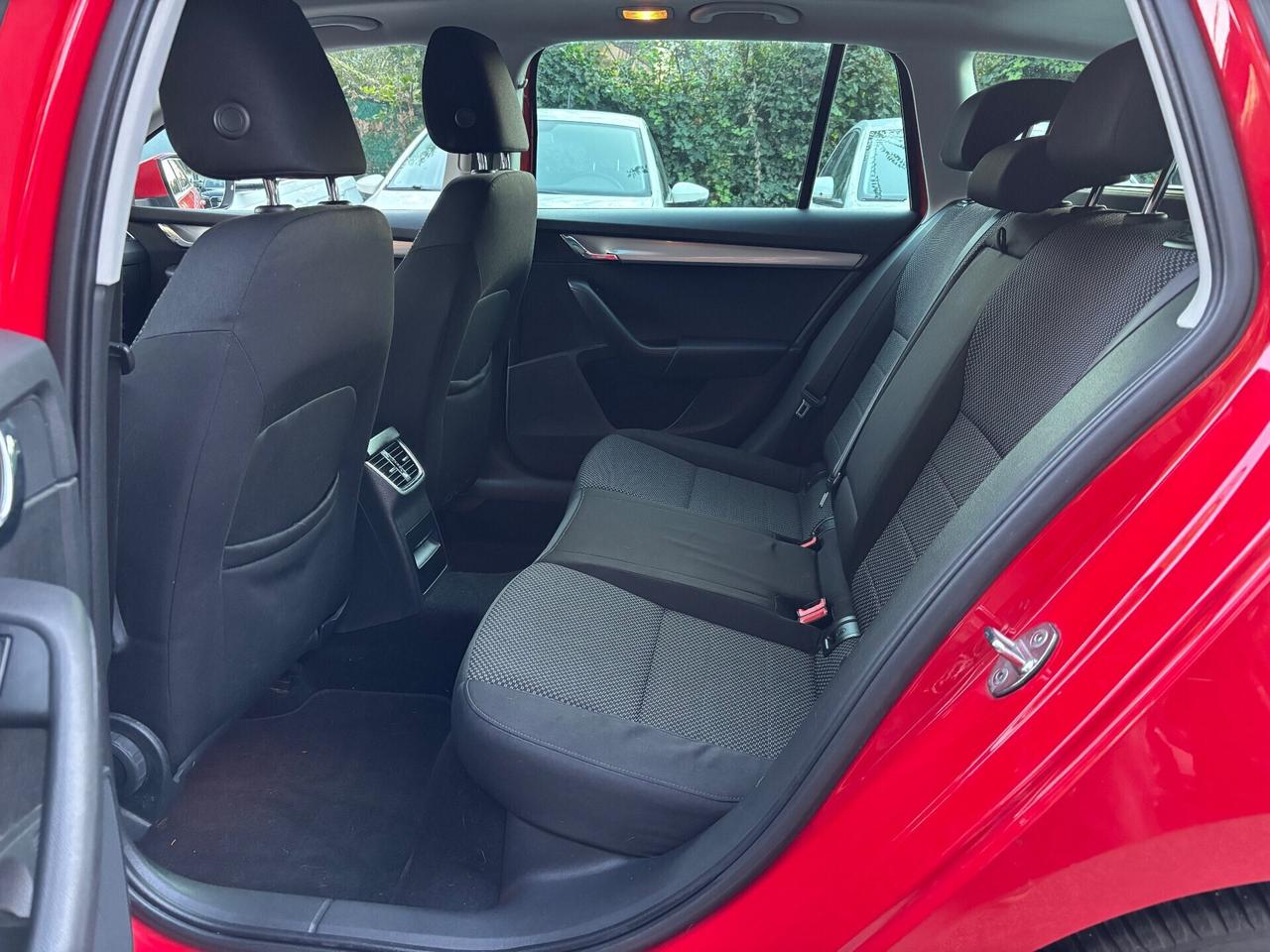 Skoda Octavia 1.4 TSI Wagon Executive G-Tec OK Neopatentati