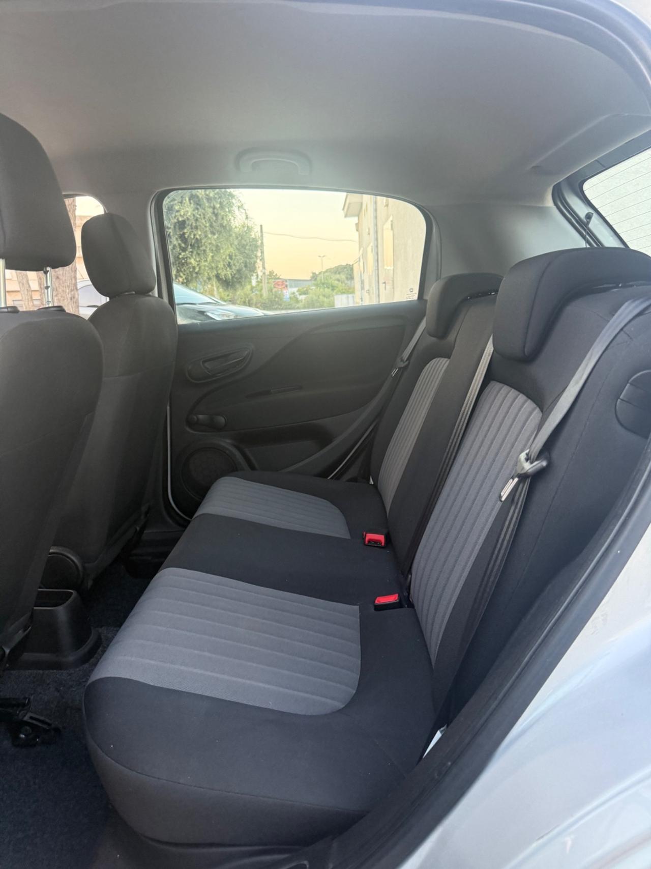 Fiat Punto 5p 1.2 Active CON GPL DI SERIE DALLA CASA MADRE, CLIMA,USB, LETTORE MP3,START & STOP