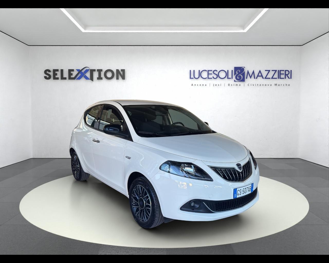 LANCIA Ypsilon 3ª serie - Ypsilon 1.0 FireFly 5 porte S&S Hybrid Platino