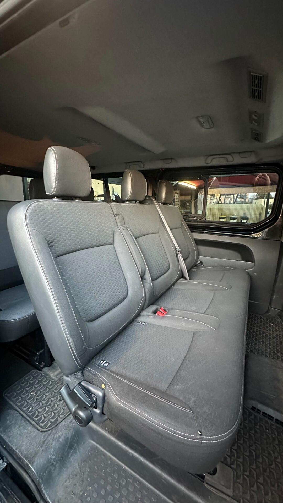 Opel Vivaro 27 1.6 BiTurbo S&S EcoFLEX PC-TN Combi