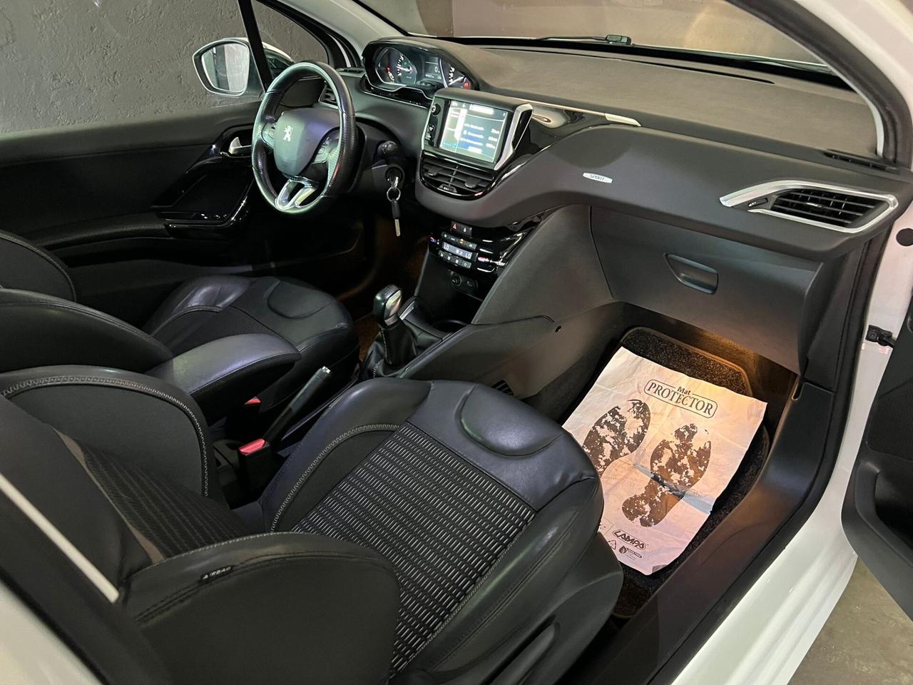 Peugeot 208 1.2 VTi 82 CV 3 porte Serie Speciale S