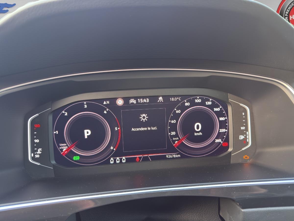 VOLKSWAGEN - Tiguan 2.0 tdi scr Elegance 150cv dsg