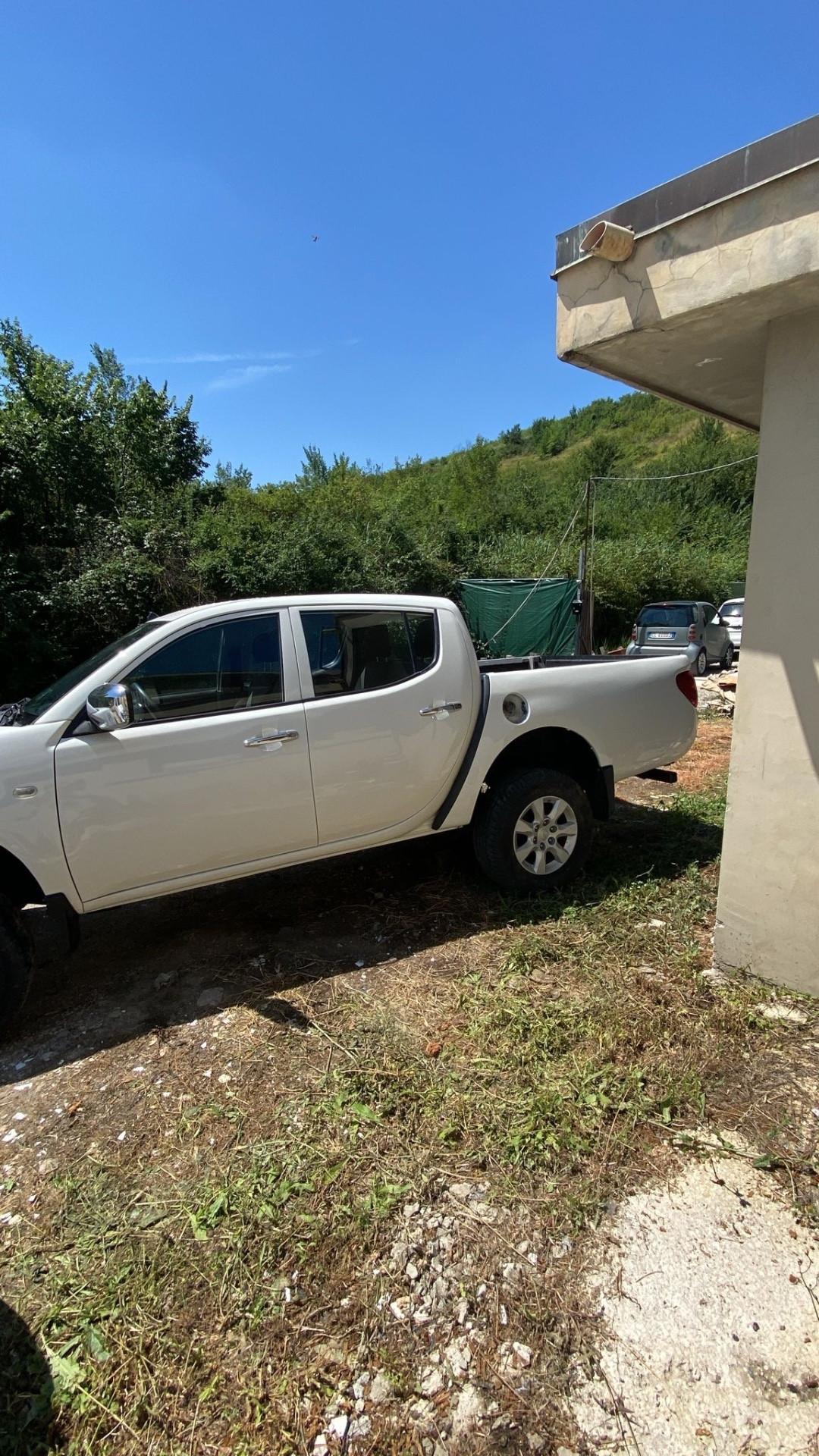 Mitsubishi L200 2.5 DI-D-136CV DC Intense DPF (100 kw)