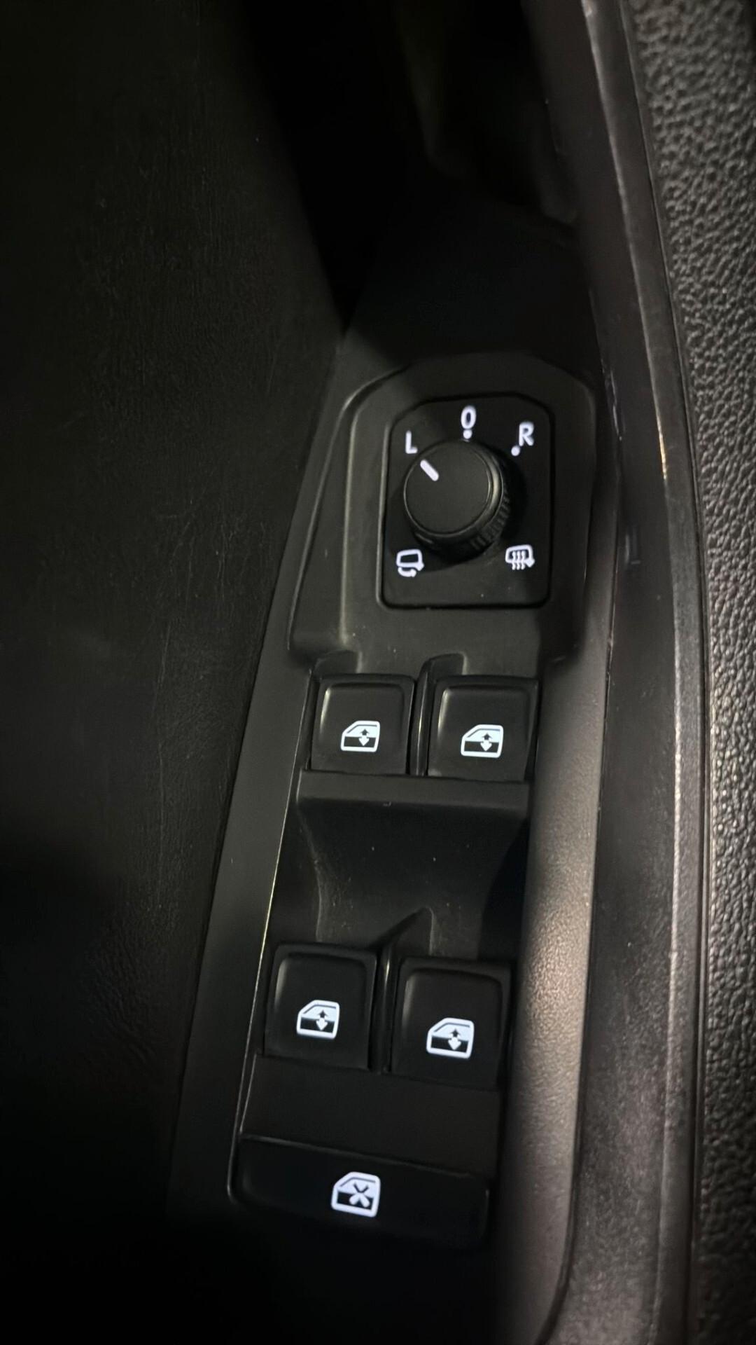SKODA KODIAQ DEL 2017 BENZINA 7 POSTI
