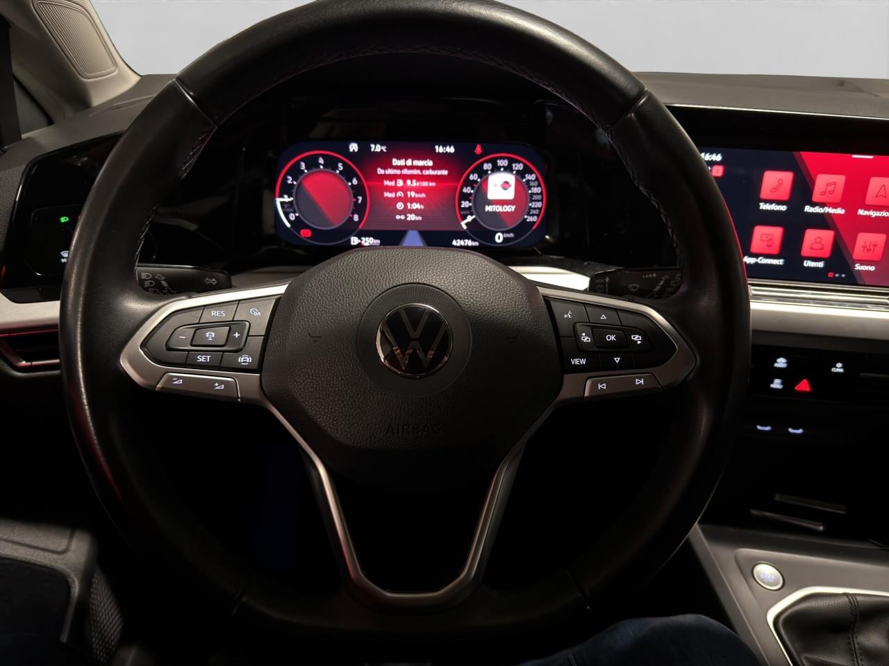 Volkswagen Golf 1.0 TSI EVO Life 110CV