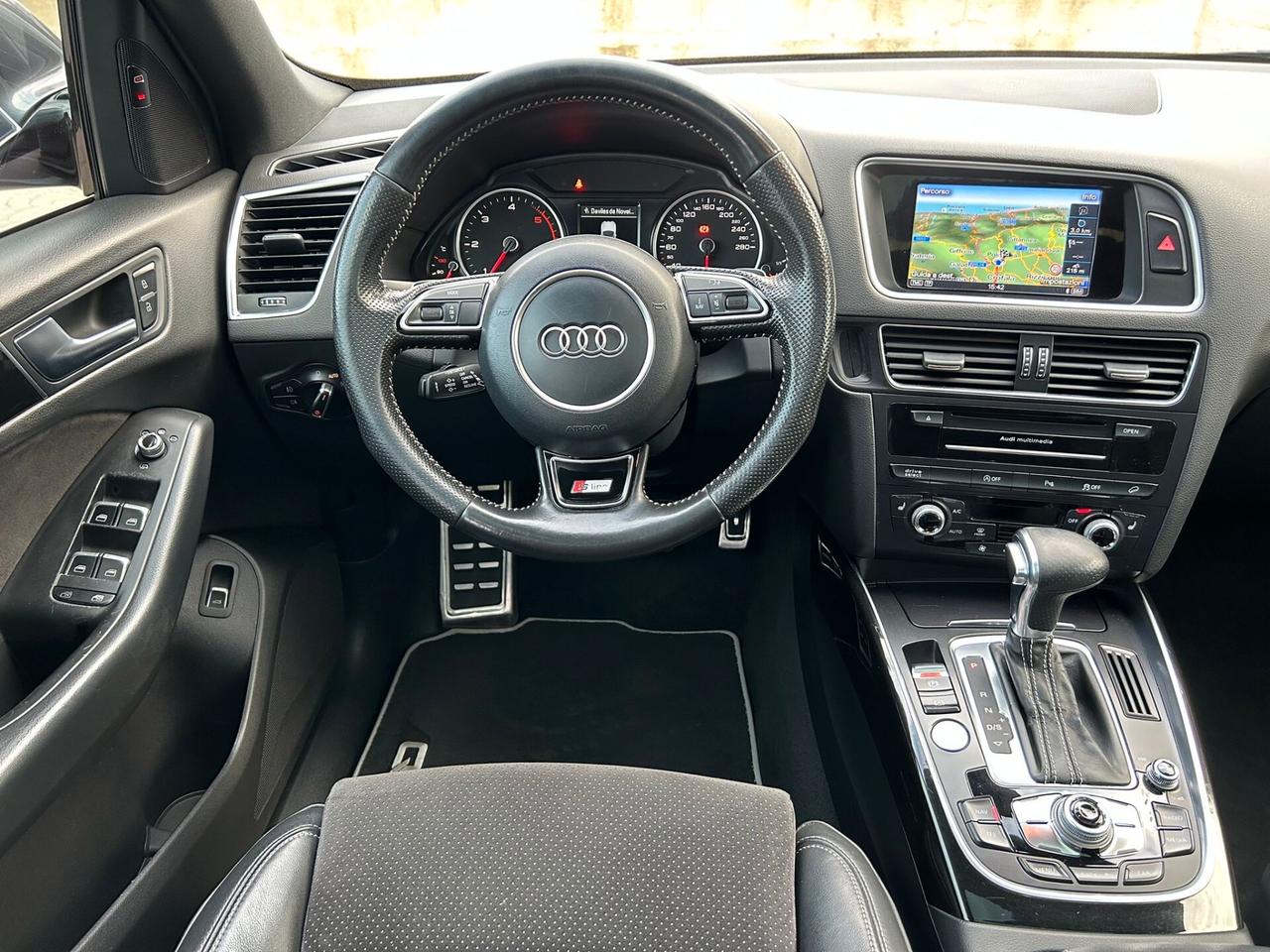 Audi Q5 3.0 V6 TDI 250 CV S-LINE