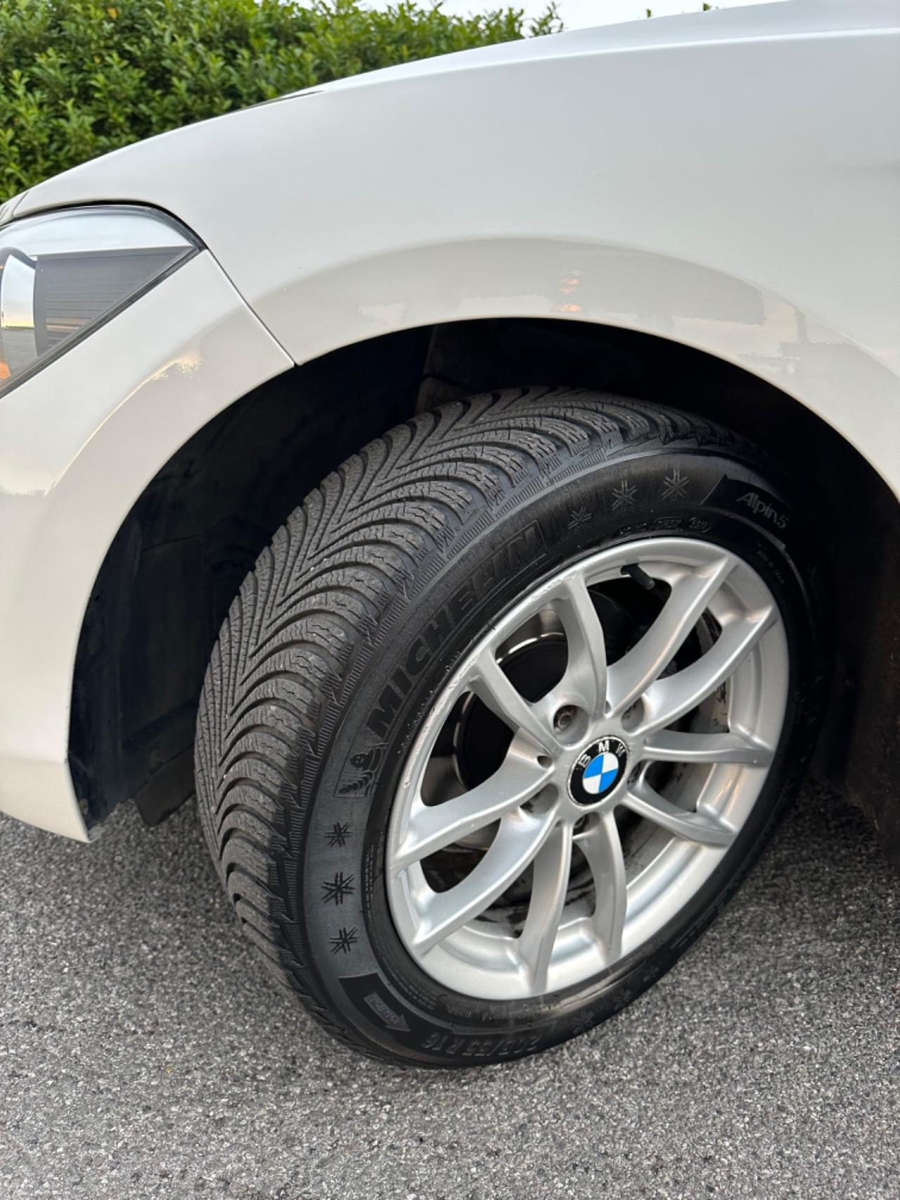 Bmw 118 118d 5p. Urban