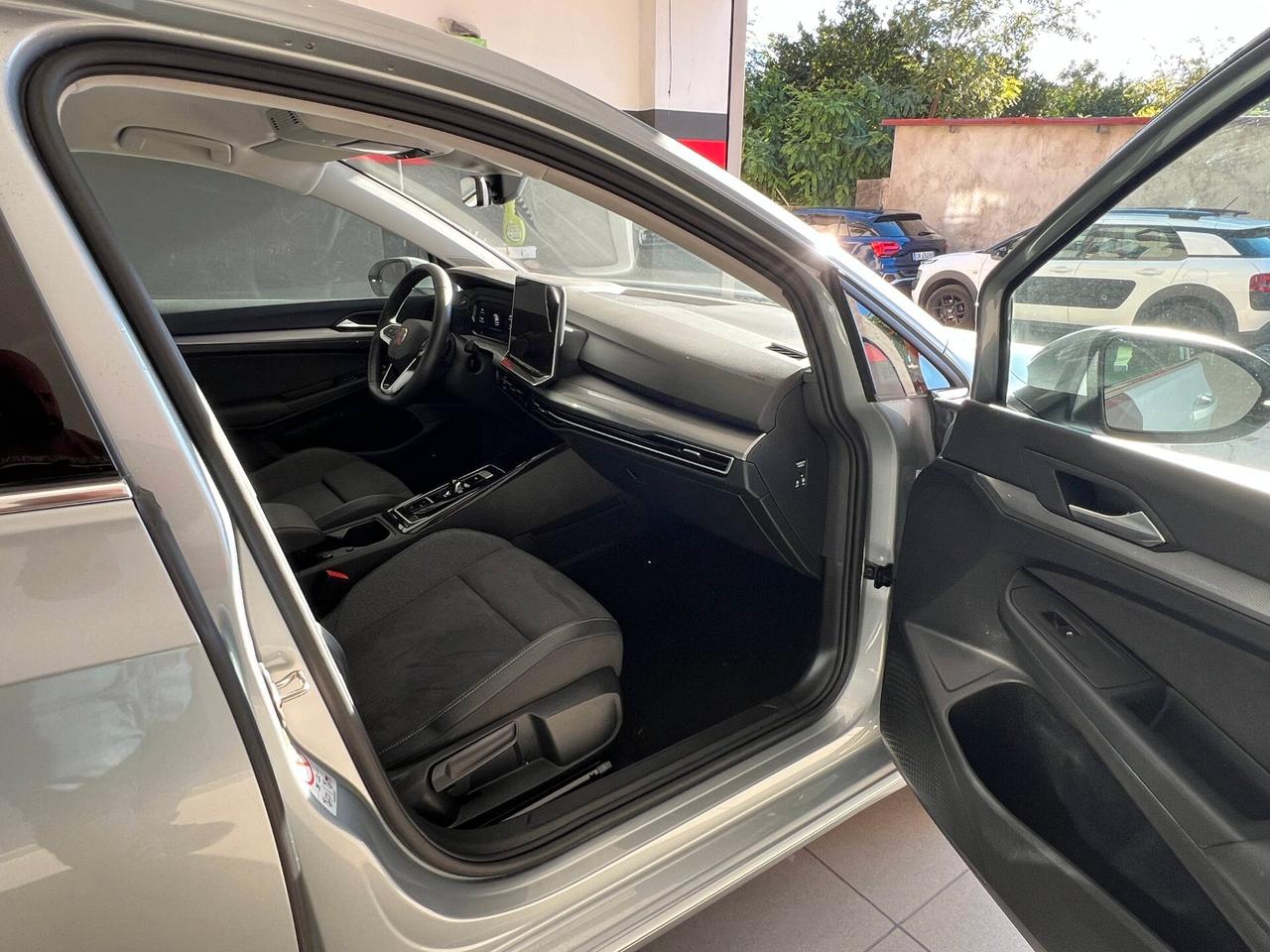 Volkswagen Golf 2.0 TDI 150 CV DSG SCR Style