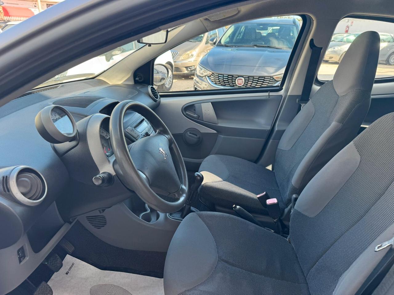 Peugeot 107 1.0 5 PORTE