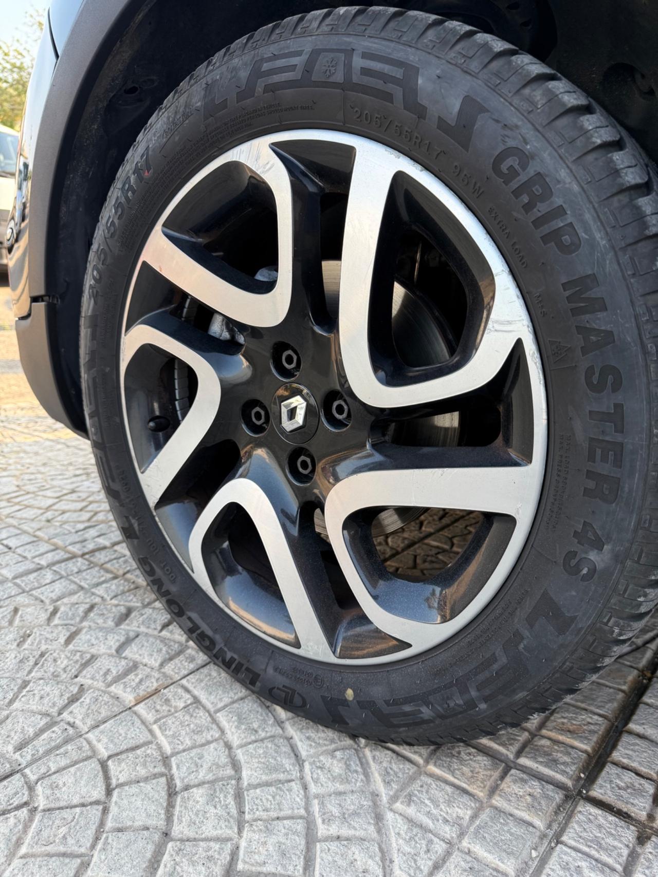 Renault Captur 1.5 Dci FULL neo patentati