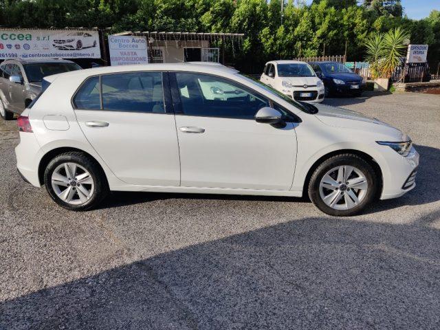 VOLKSWAGEN Golf 1.0 eTSI EVO DSG Life HYBRID CAMBIO AUTOMATICO
