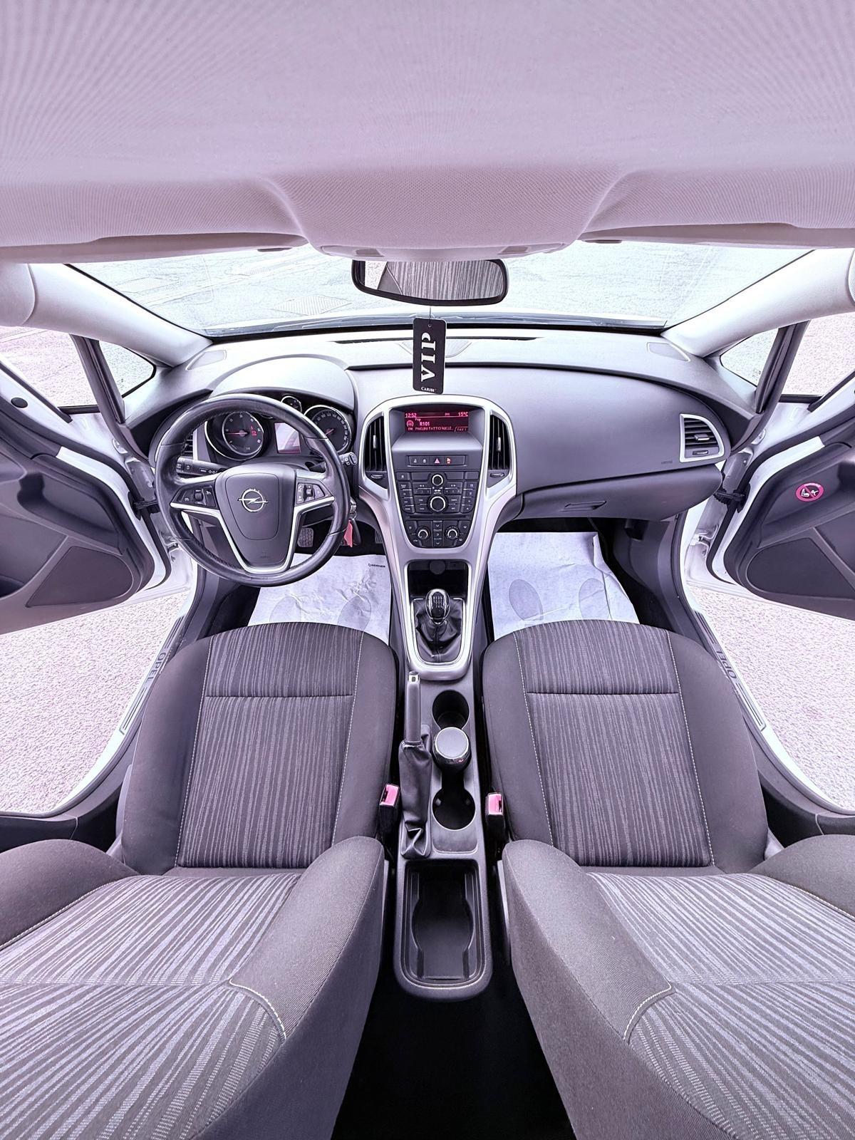 Opel Astra 1.7 CDTI 110CV 5 porte Ok neopatentati