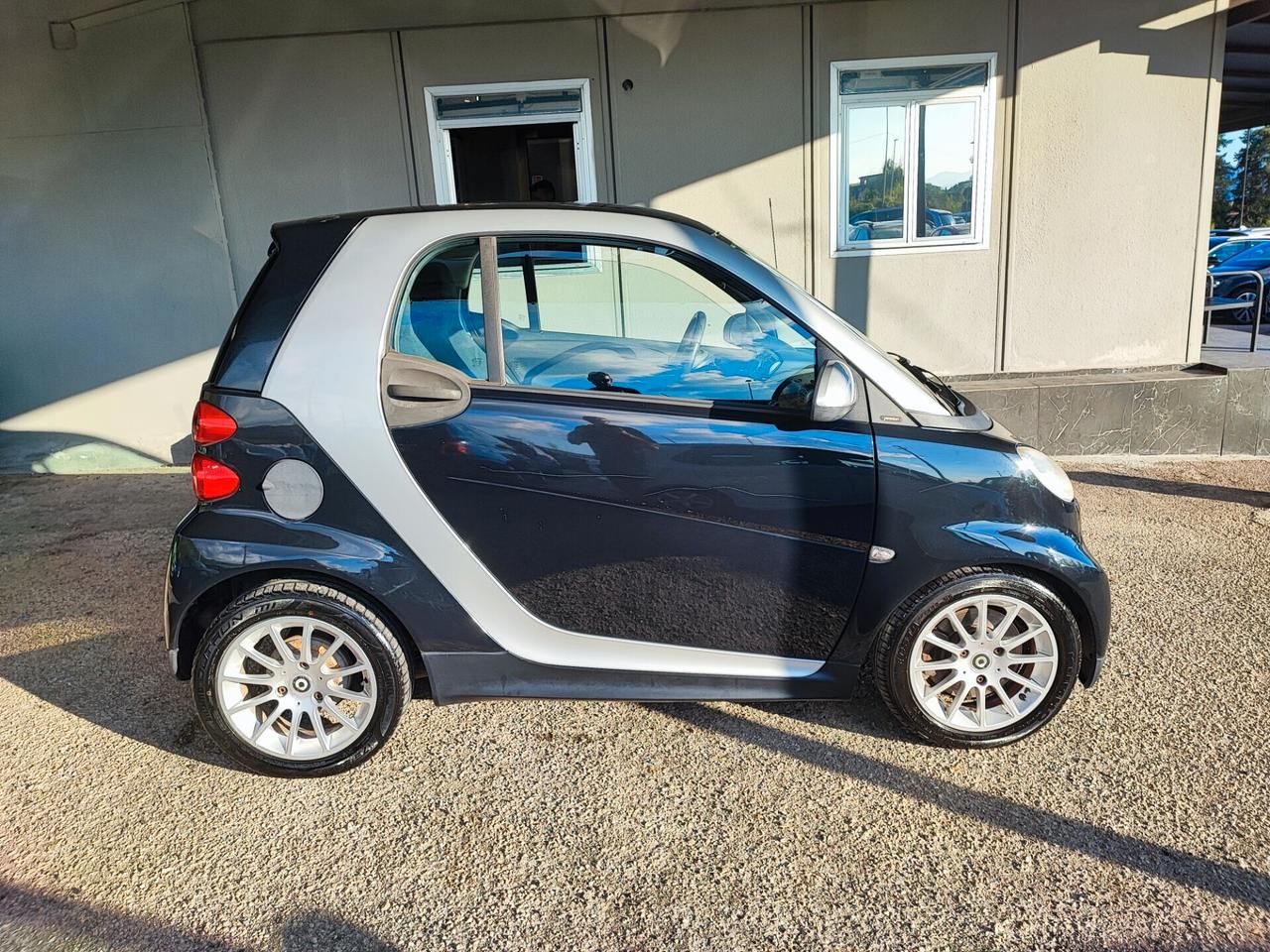Smart ForTwo 1000 52 kW MHD coupé passion