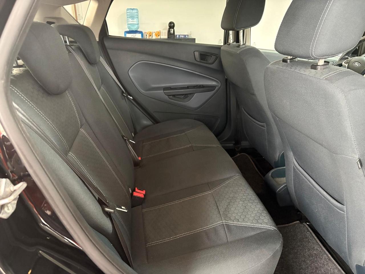 FORD FIESTA TITANIUM 1.4 5P. BENZINA/GPL