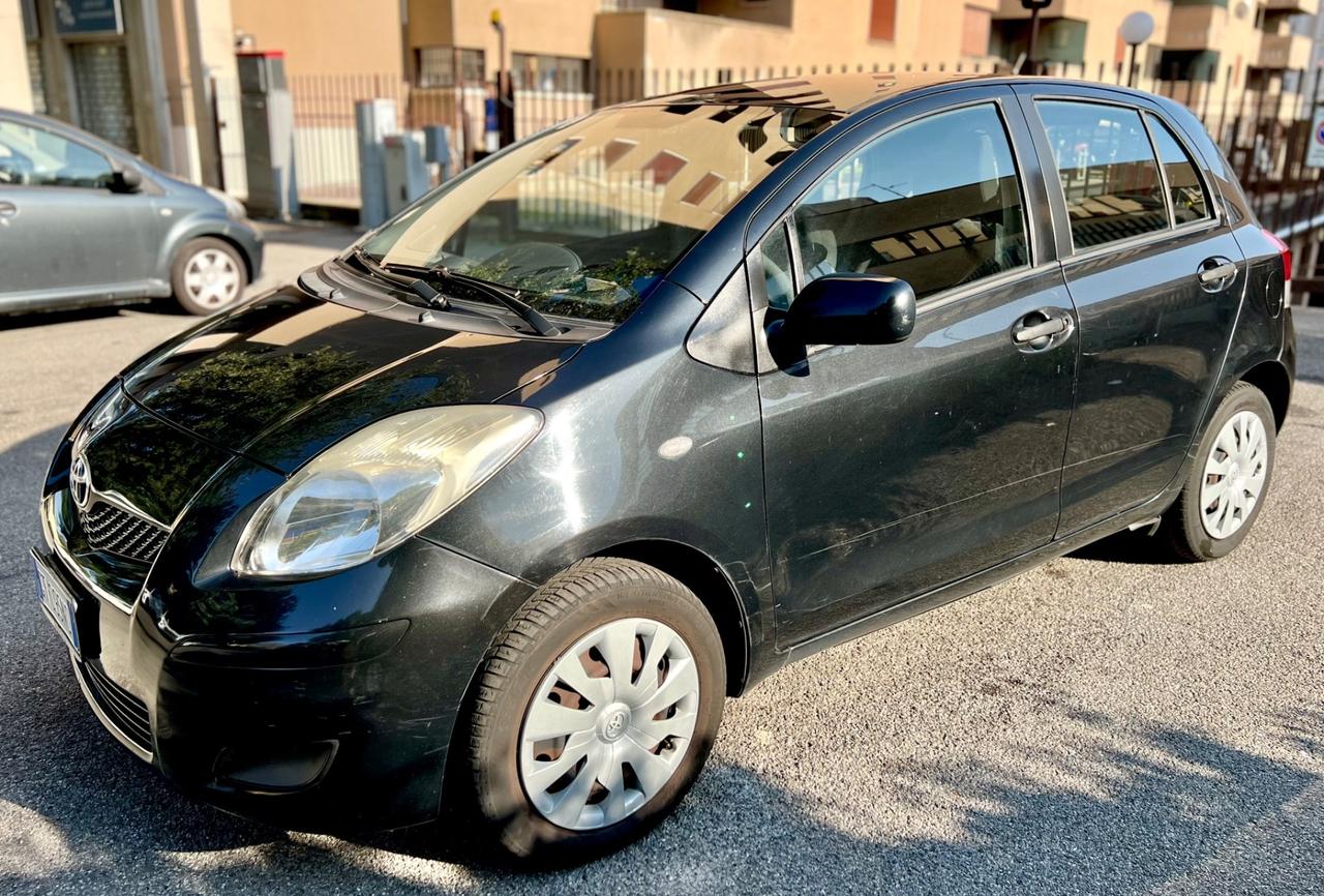 Toyota Yaris 1.0 benzina OK NEOPATENTATI