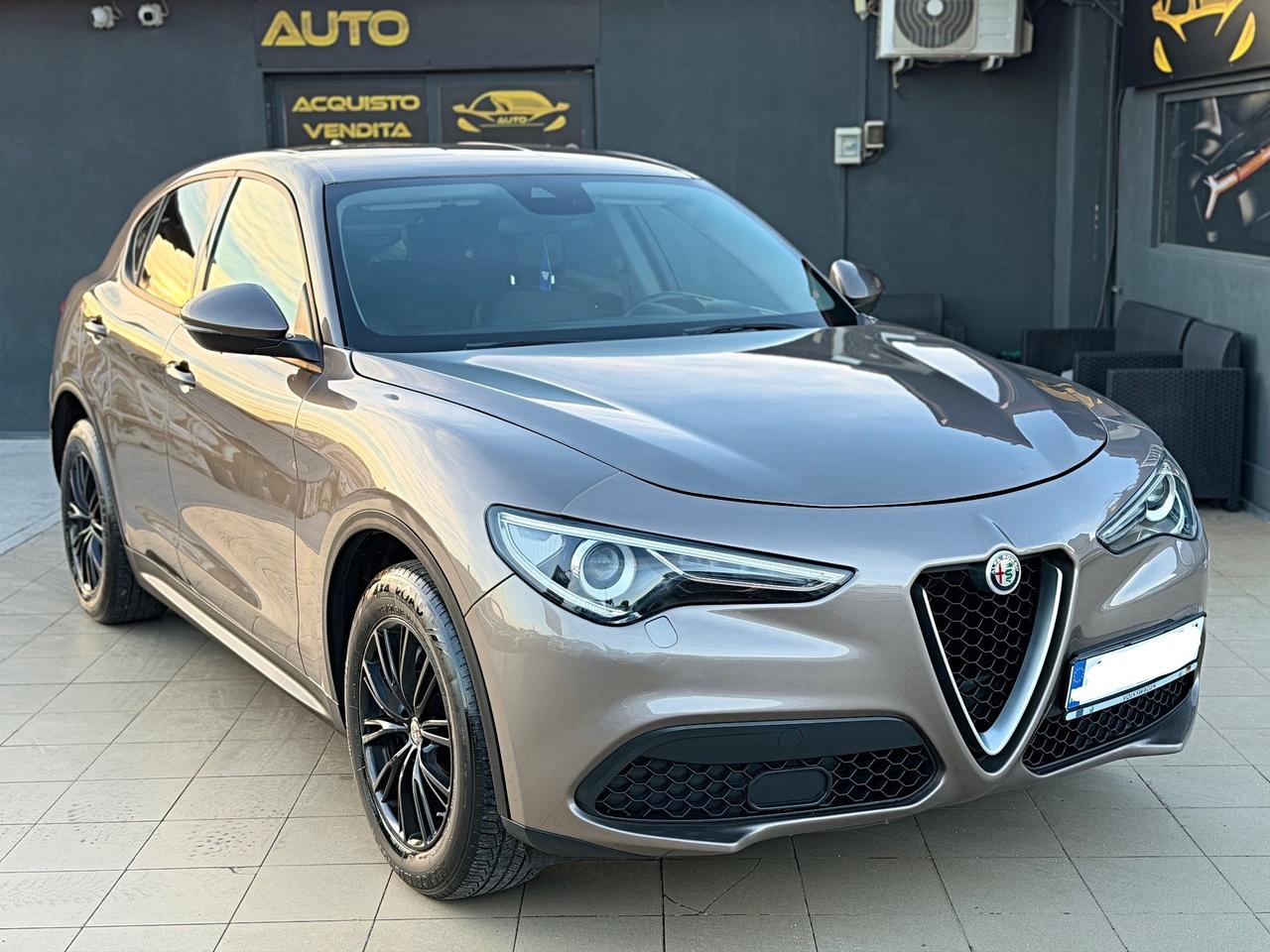 Alfa Romeo Stelvio 2.2 Turbodiesel 160 CV AT8 RWD Business Garanzia 12 Mesi