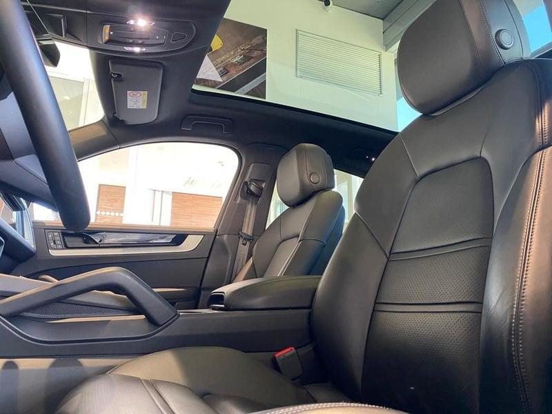 Porsche Cayenne Coupè 3.0 V6 E-Hybrid - IVA Esposta
