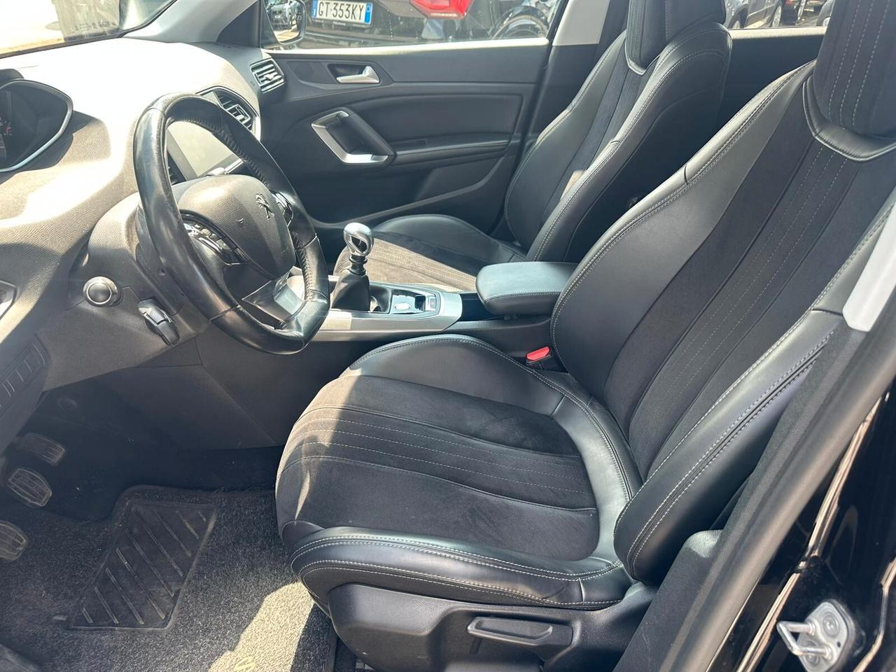 Peugeot 308 BlueHDi 120 S&S Allure