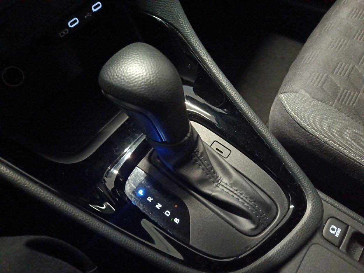 TOYOTA Yaris 4ª serie - Yaris 1.5 Hybrid 5 porte Trend