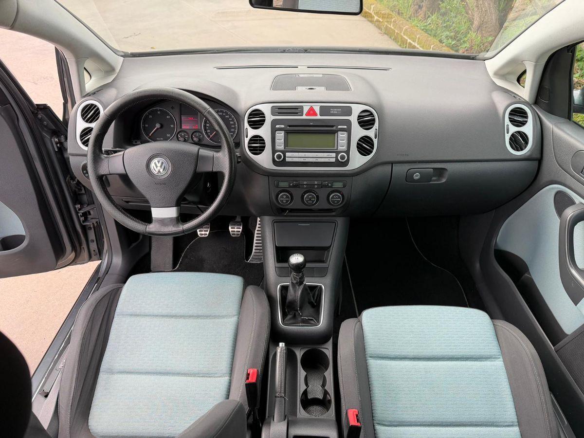 VOLKSWAGEN - Golf Plus