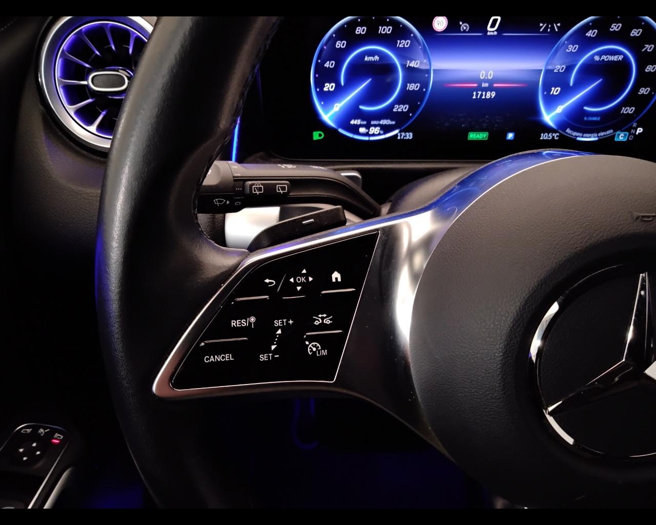 Mercedes-Benz EQB - X243 2024 - EQB 250+ Progressive Advanced