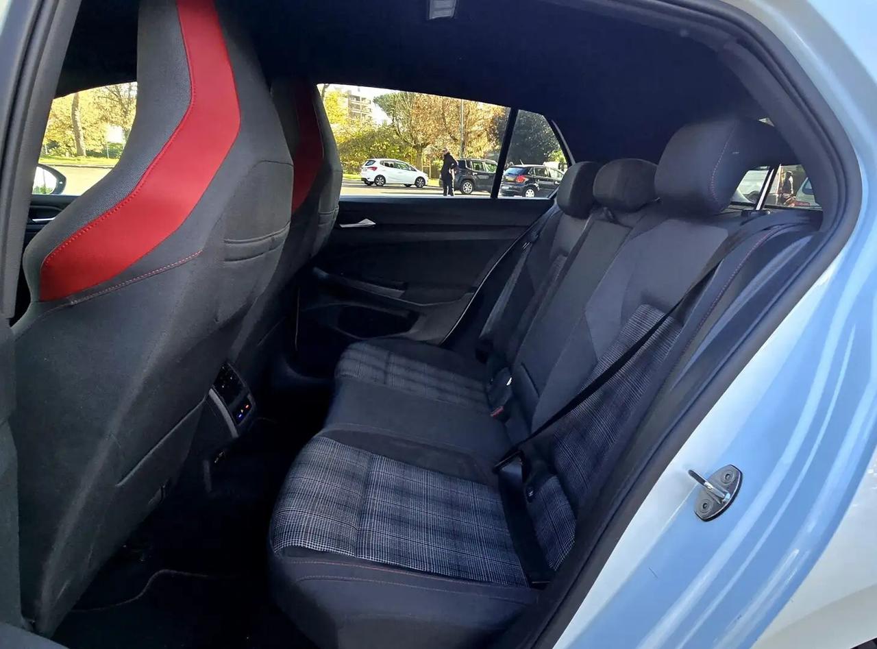 Volkswagen Golf GTI 2.0 tsi 245cv dsg