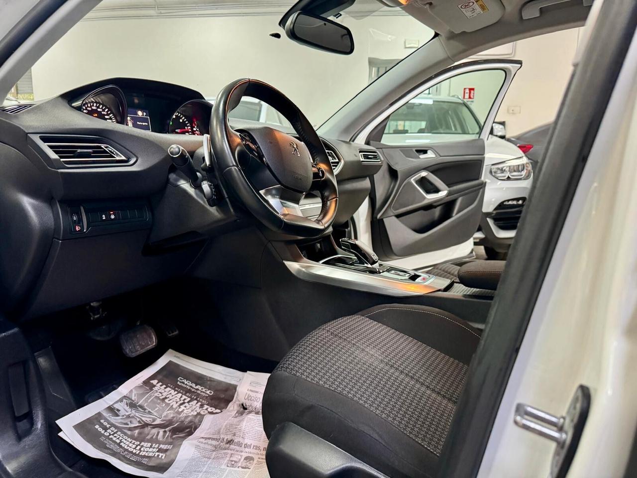 Peugeot 308 1.5 BlueHDi 130cv EAT8 Business 2021