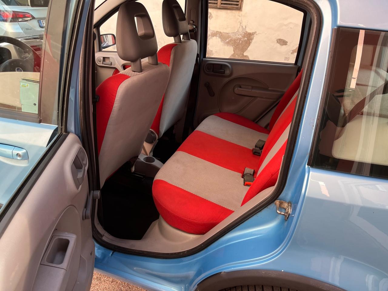 Fiat Panda 1.2 benzina- 4x4- 5 posti