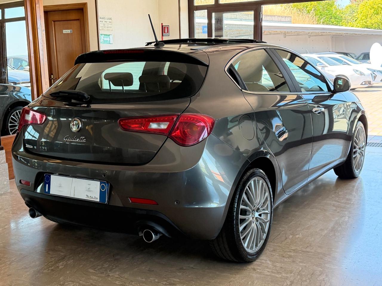 Alfa Romeo Giulietta 2.0 M.JET 150 cv. EXCLUSIVE (Tetto)