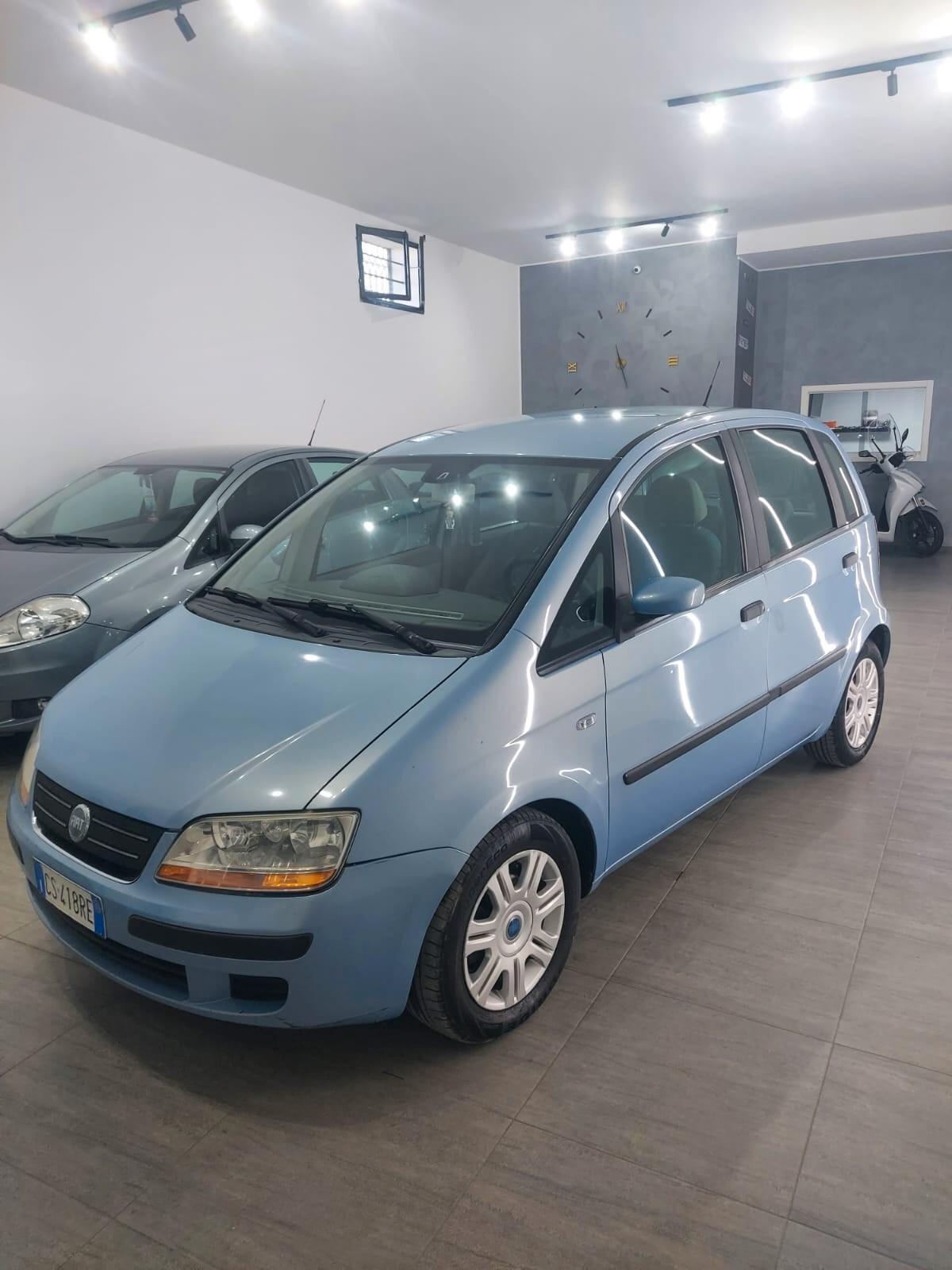 Fiat Idea 1.3 Multijet 16V Emotion 69CV
