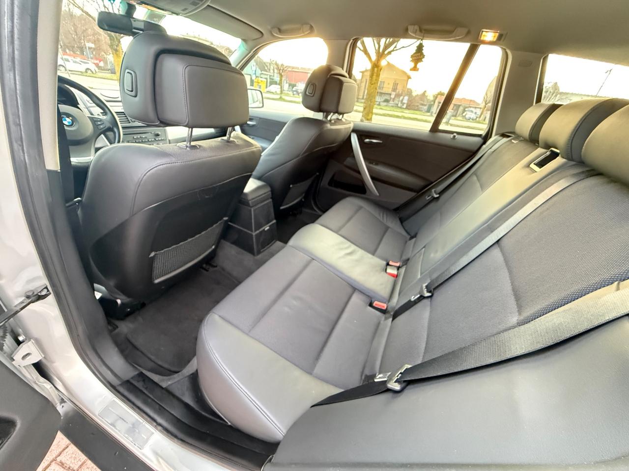 Bmw X3 2.0i cat Futura