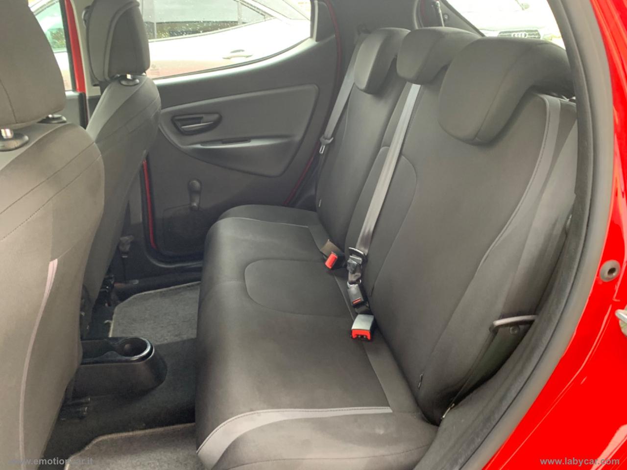 LANCIA Ypsilon 1.2 69 CV 5p. GPL Ecochic Silver - 2017