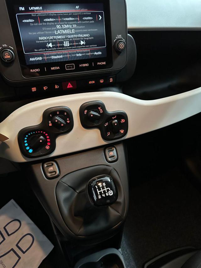 FIAT Panda New Panda 1.0 FireFly S&S Hybrid Pandina