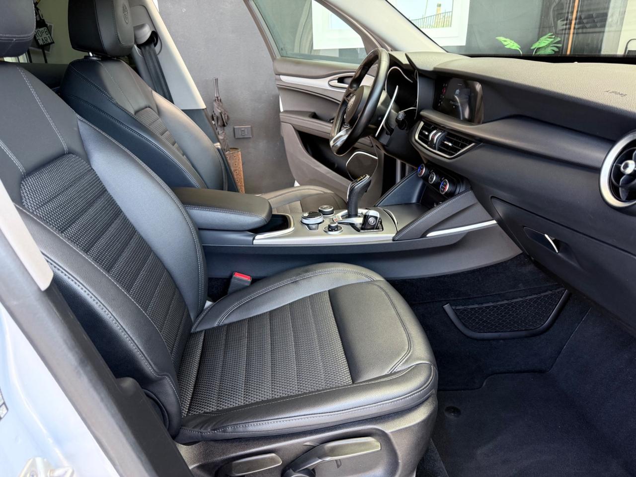 Alfa Romeo Stelvio 2.2 Turbodiesel 190 CV AT8 Q4 Sprint