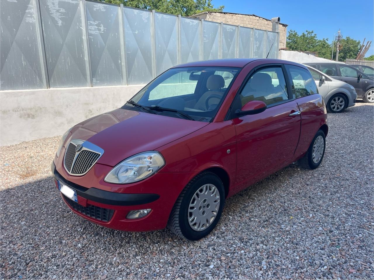 Lancia Ypsilon 1.2 km 109.000 Unica !