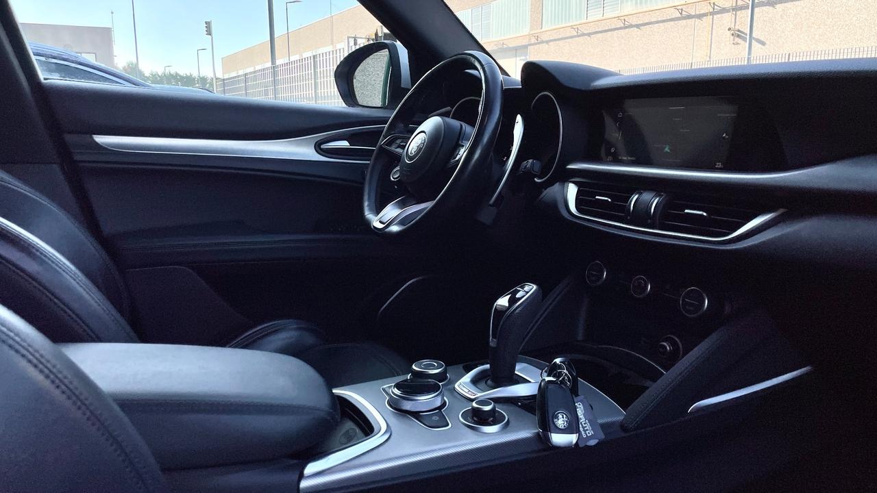 ALFA ROMEO STELVIO 2.2 Q4 TURBODIESEL VELOCE 210CV - SEDILI ELETTRICI RISCALDABILI CON MEMORIA, VOLANTE RISCALDABILE, FULL LED