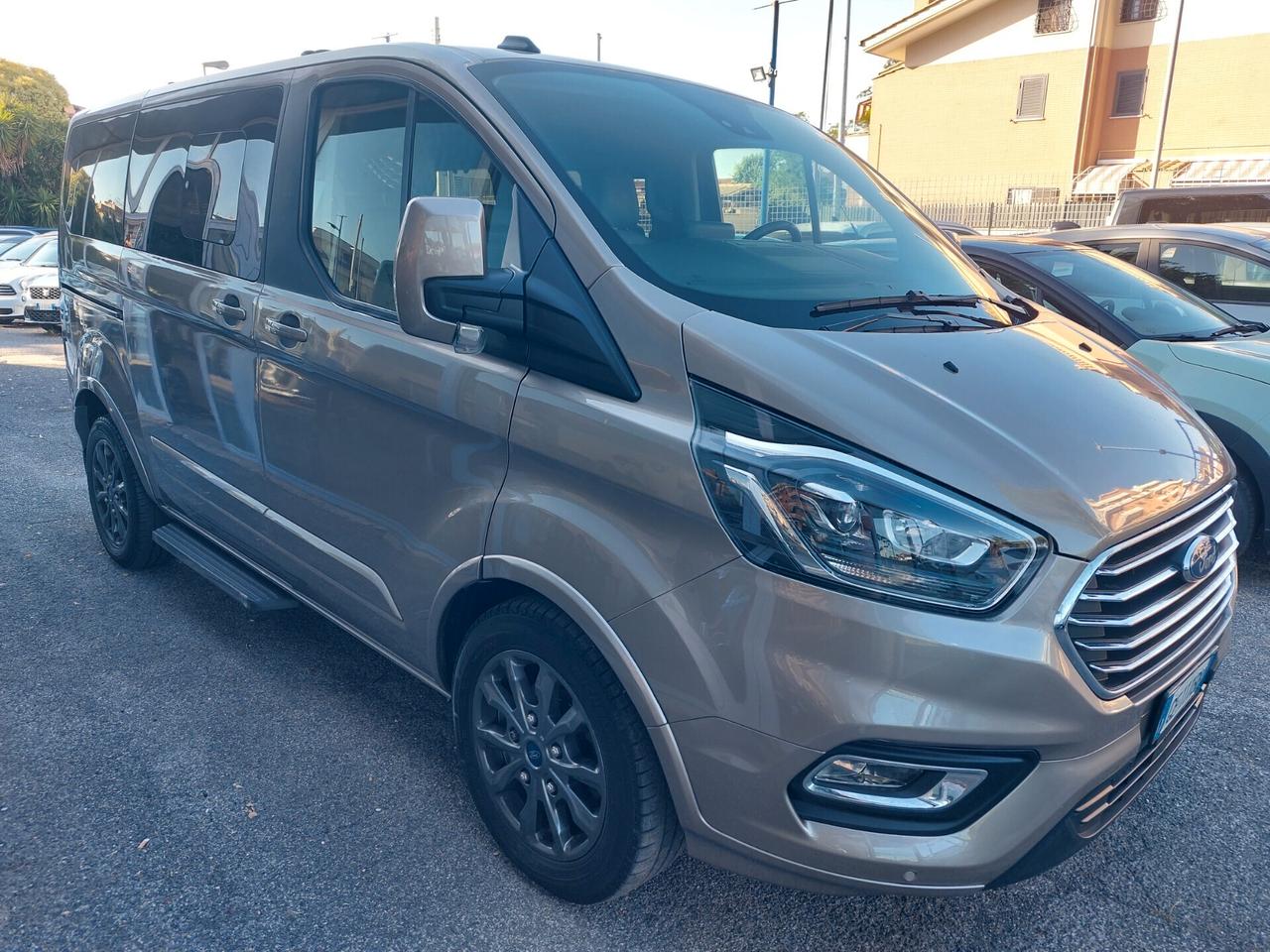Ford Tourneo Custom 320 2.0 EcoBlue 185CV MHEV PC Titanium