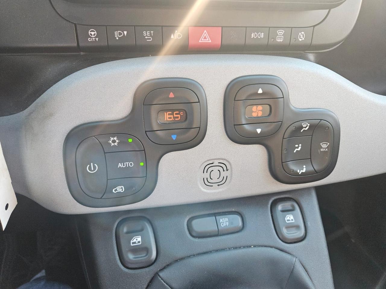 Fiat Panda Cross 1.0 FireFly S&S Hybrid Garmin