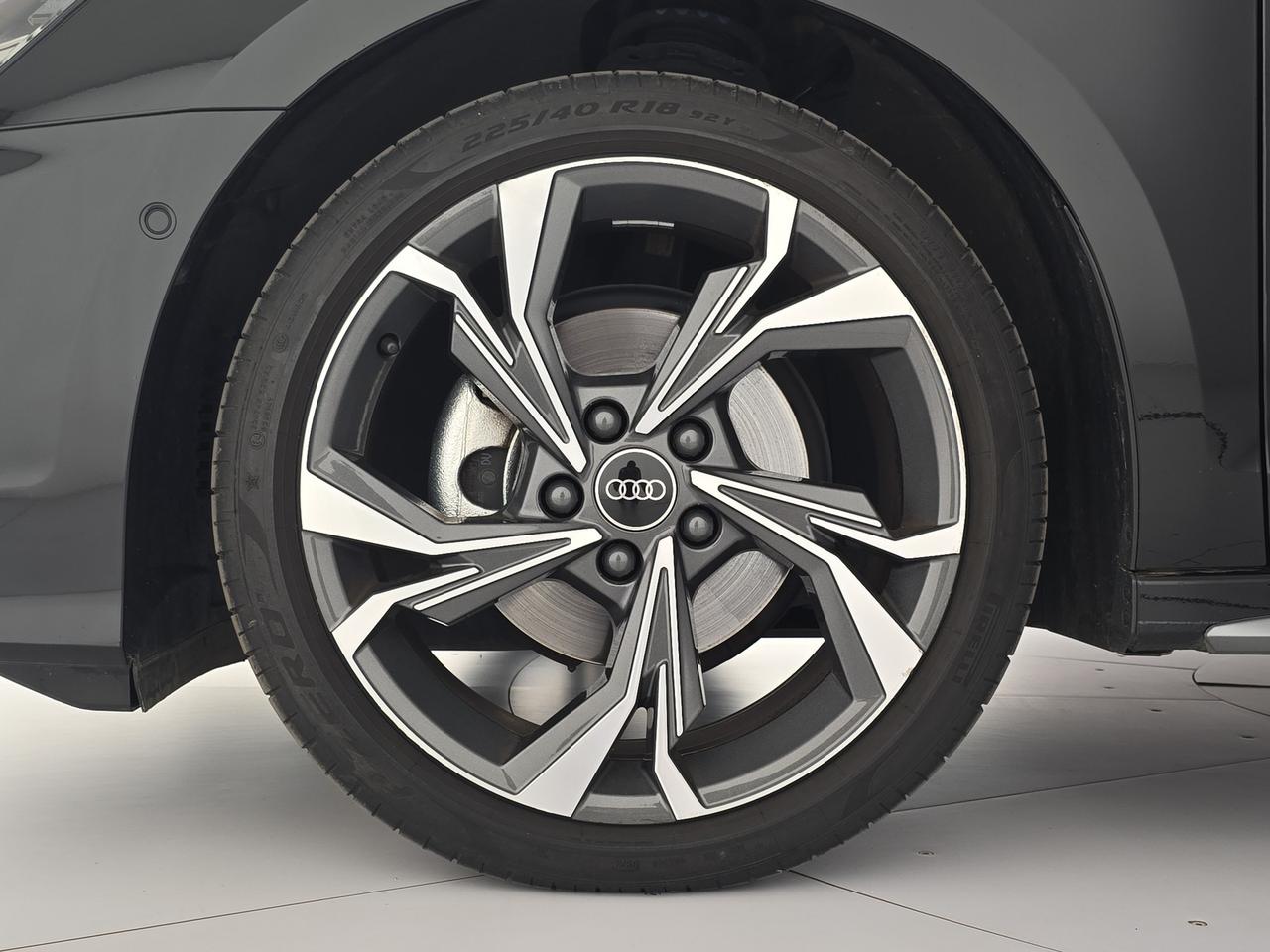 Audi A3 sedan 35 2.0 tdi s line edition s-tronic